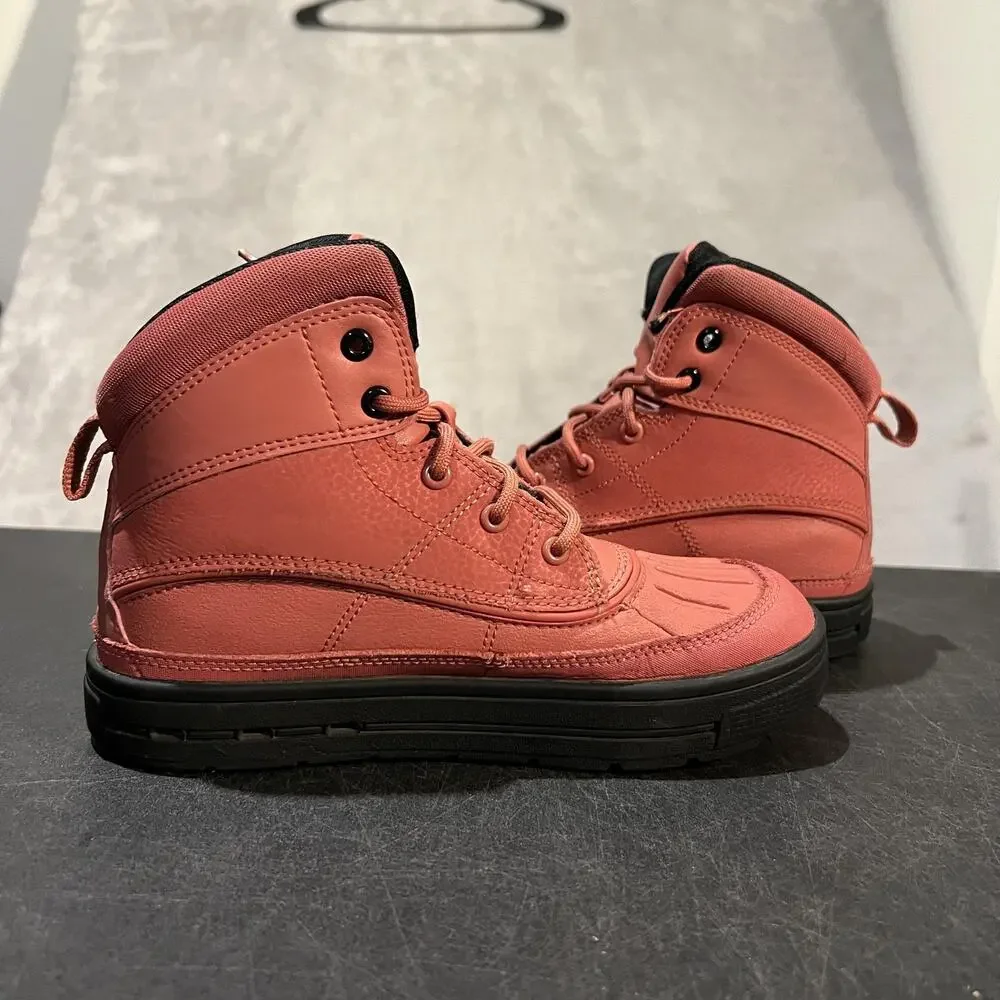 Nike ACG Boots Youth Size 2Y Orange Black Woodside 2 High Duck Boot 524873-800